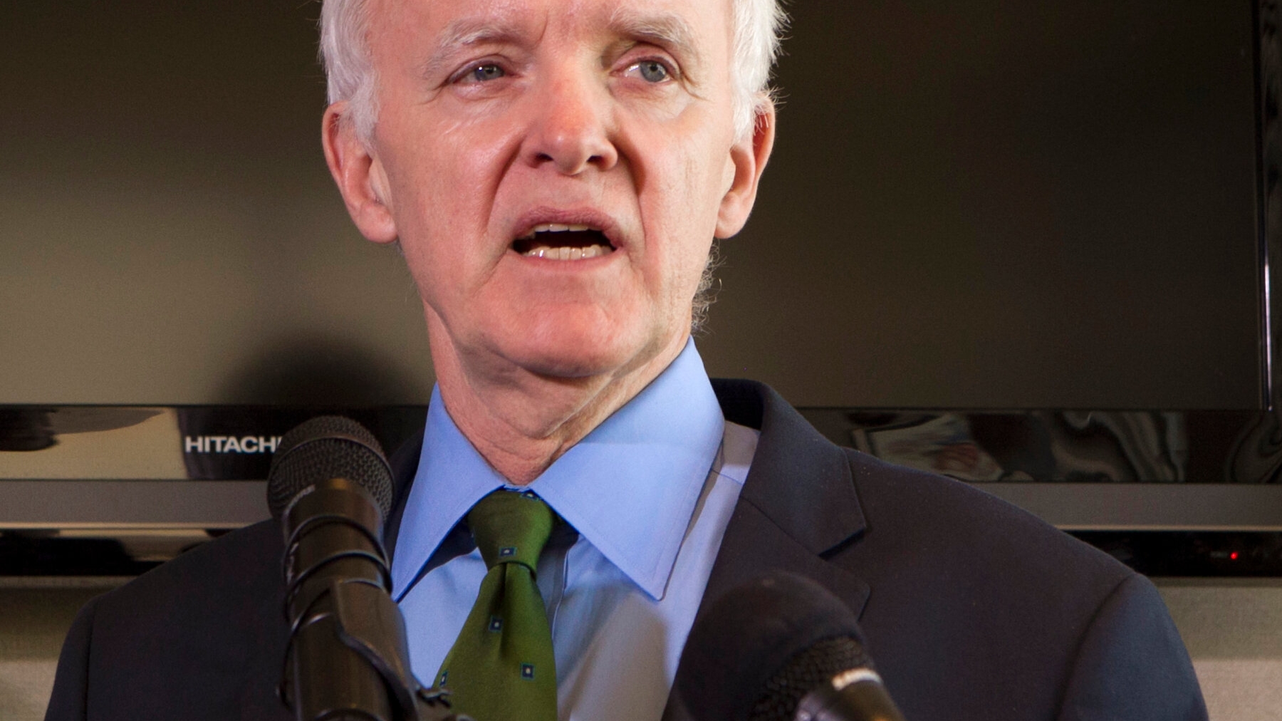 Terungkap Keterkaitan Epstein, Mantan Senator Bob Kerrey Mundur dari Chairman Monolith