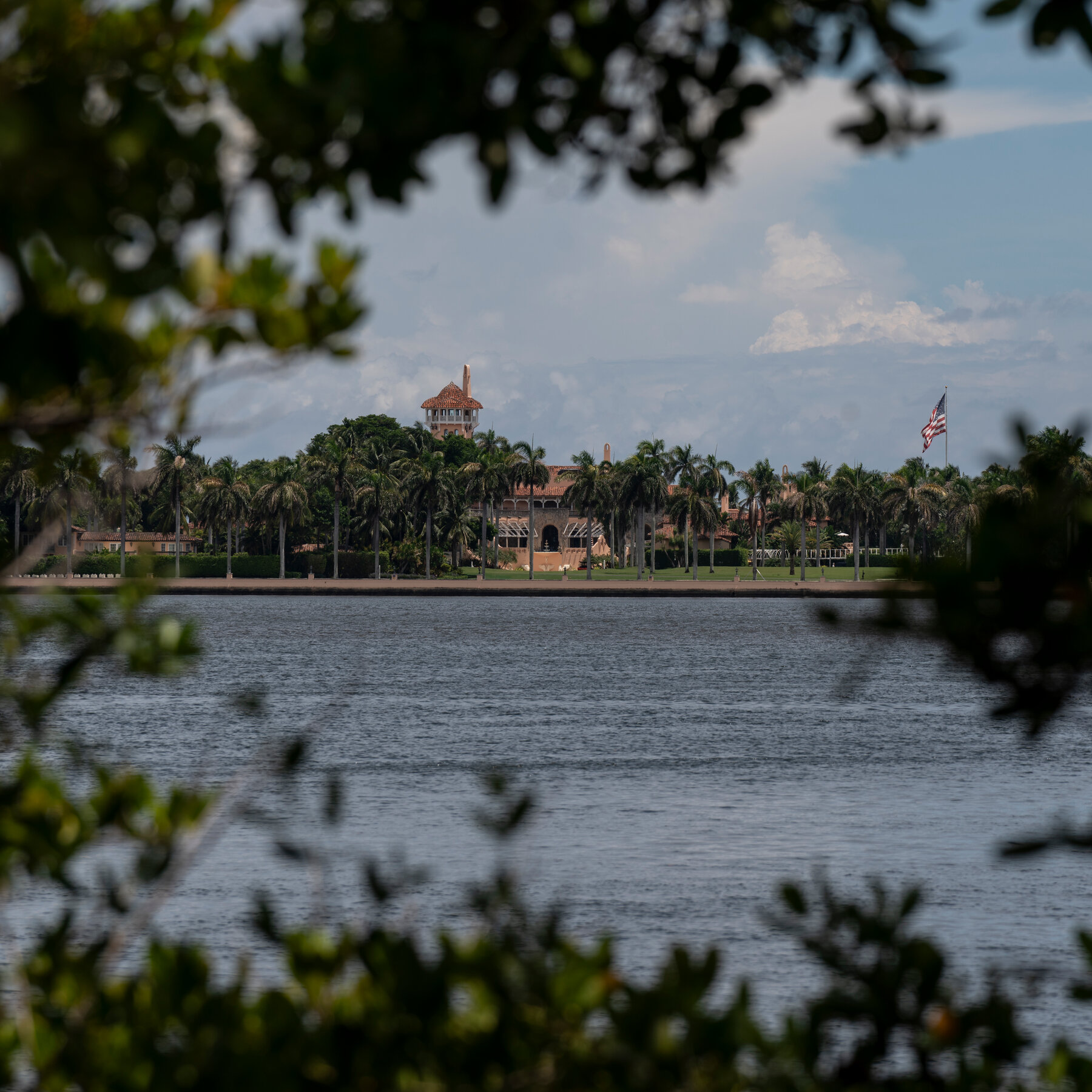 Demokrat Emily Gregory Menang Pemilu Khusus Florida, Guncang Wilayah ‘Kandang’ Trump