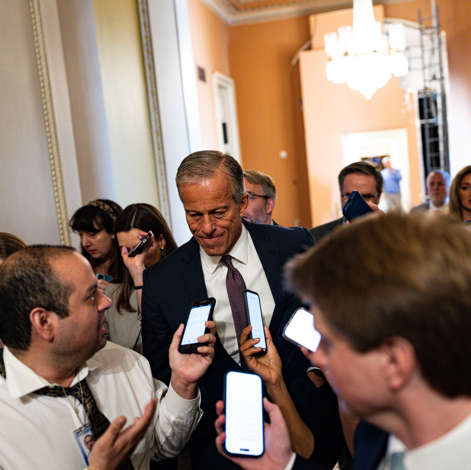 Buntu Anggaran DHS, Trump Perintahkan Pembayaran Gaji Agen TSA di Tengah Krisis