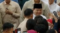 Kehangatan Idulfitri di Istana: Presiden Prabowo Salami Ribuan Warga dalam Open House Perdana