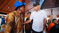 Wamensos Serahkan Santunan Rp 440 Juta dan Bantuan Logistik untuk Korban Longsor Banjarnegara