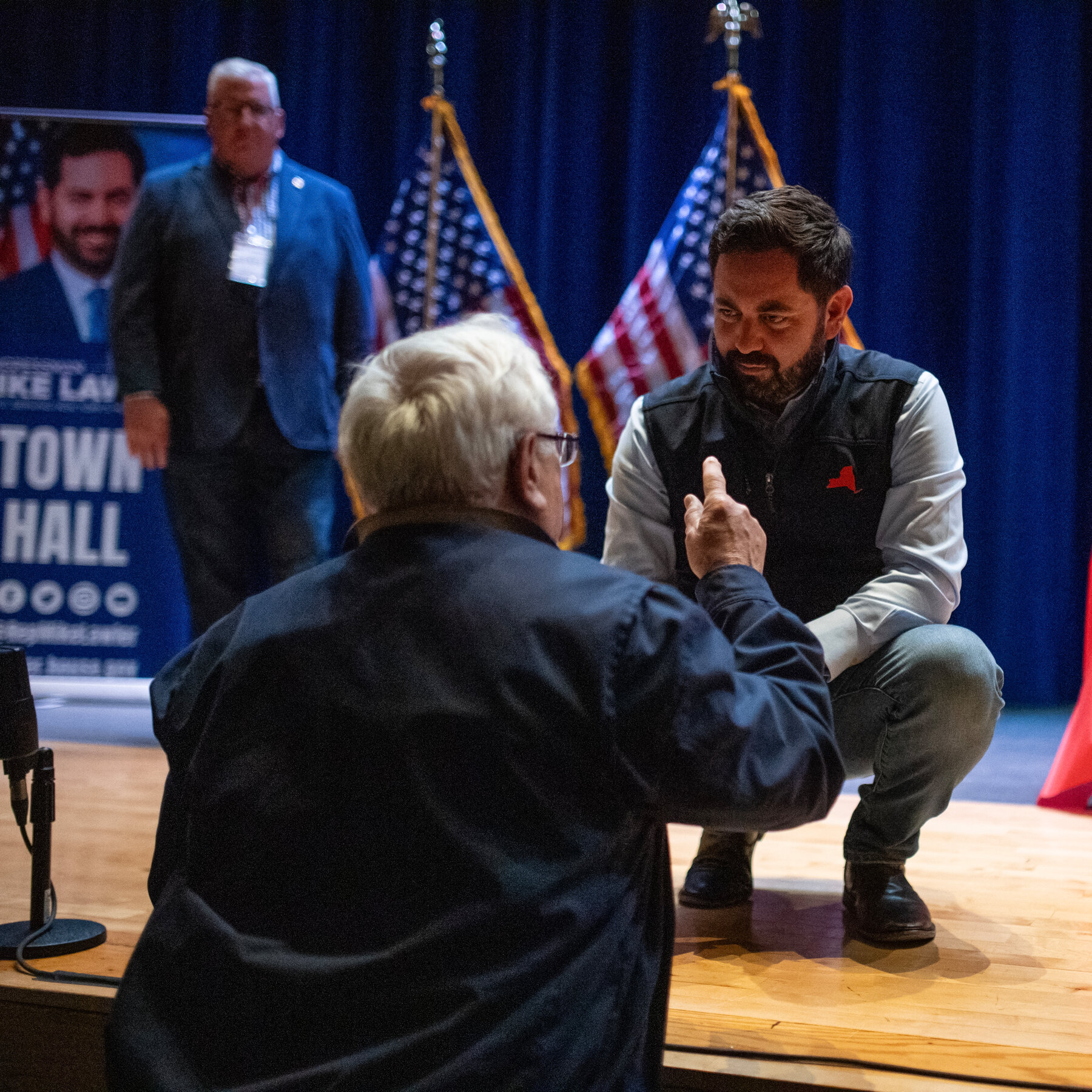 Isu Iran Menjadi Batu Ujian Bagi Mike Lawler di Distrik Kritis Hudson Valley