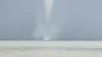 Waterspout Viral di Suramadu: BMKG Ungkap Penyebab dan Peringatan Keselamatan