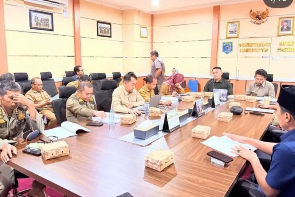 DPRD Paser Genjot Raperda Perketat Peredaran Miras dan Hiburan Malam