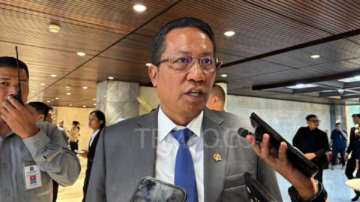 Rapat Perdana Revisi UU Polri: Pemerintah dan DPR Soroti Kenaikan Usia Pensiun