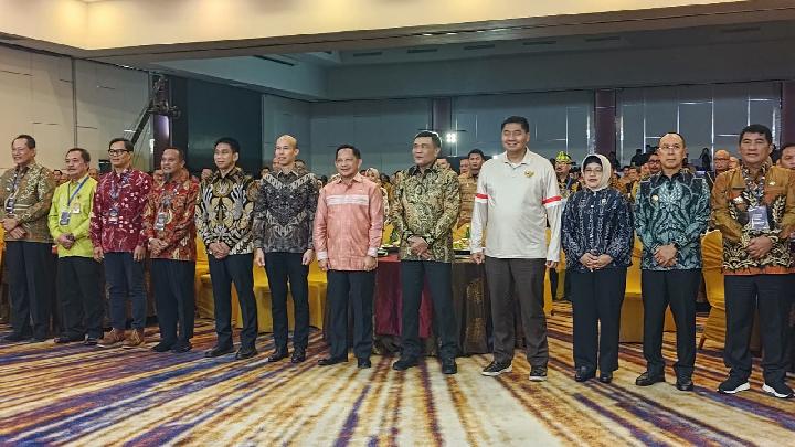 Prabowo Dorong Inovasi dan Sinergi Pemda Sulawesi: Apresiasi Kepala Daerah Berprestasi
