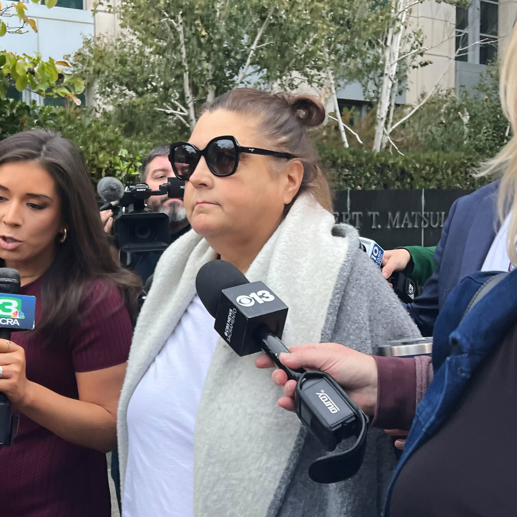 Mantan Strateg Kunci Xavier Becerra dan Gavin Newsom Akan Mengaku Bersalah atas Tiga Dakwaan Kejahatan Federal