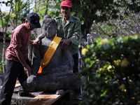 Arca ‘Unfinished Buddha’ Borobudur Dipindahkan Jelang Waisak: Simbol Pelestarian dan Spiritualitas