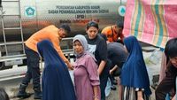 Krisis Air Bersih Akut Landa Nanggung Bogor, BPBD Giat Salurkan Bantuan