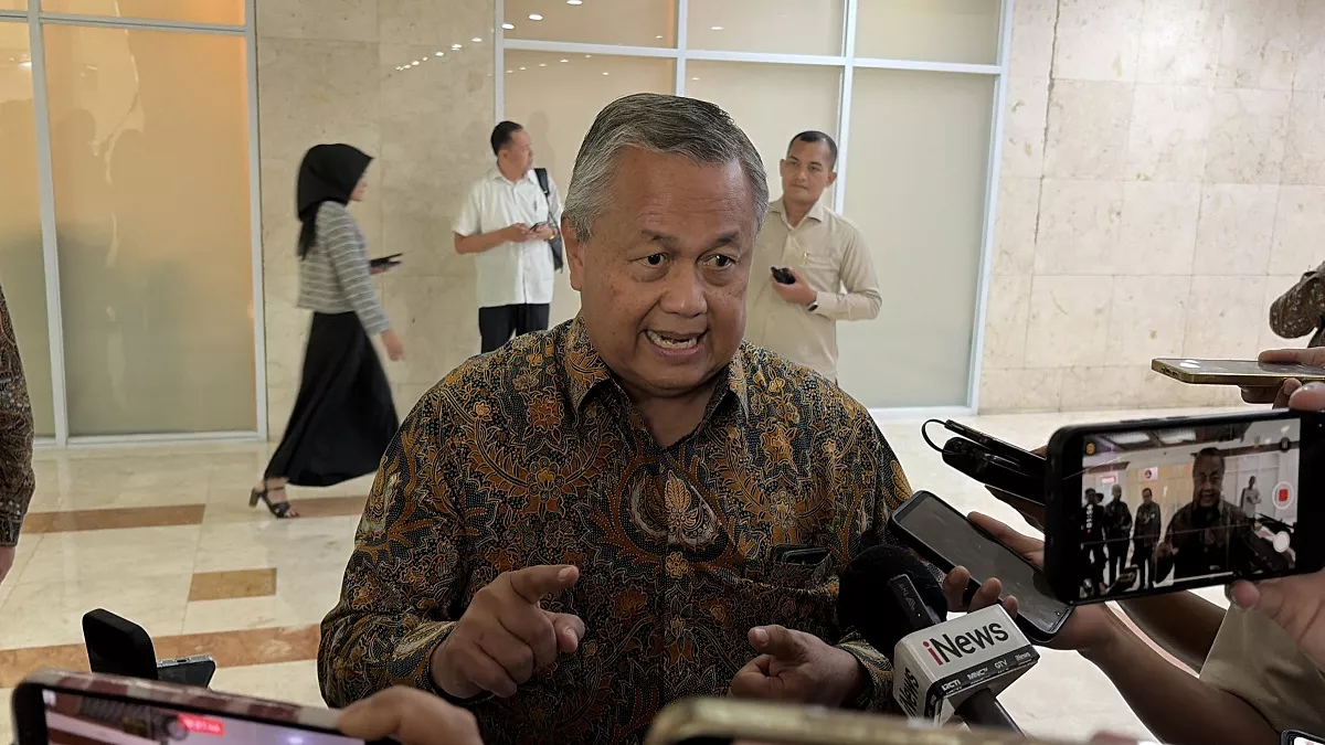 Rupiah Anjlok di Luar Proyeksi BI, Gubernur Perry Warjiyo Siapkan Lima Langkah Krusial