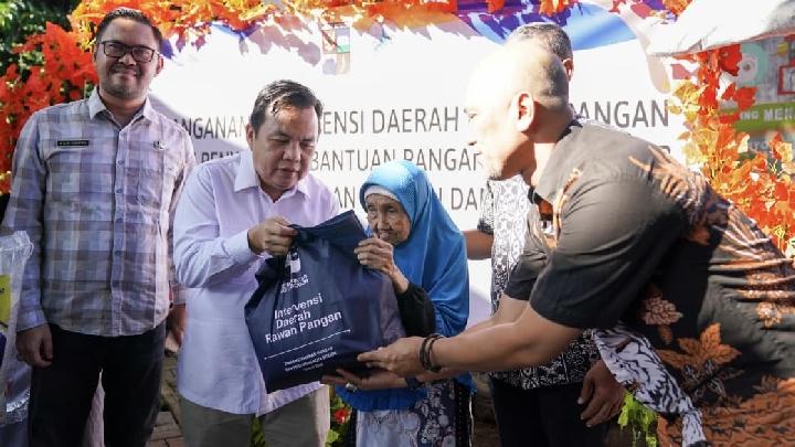 Analisis Mendalam: Strategi Pemda Perkuat Ketahanan Pangan dan Gizi Keluarga Rentan Atasi Kemiskinan