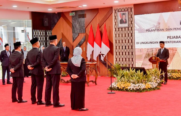 Menteri Bahlil Lantik Empat Pejabat Strategis ESDM, Mawardi Nur Resmi Pimpin BPMA