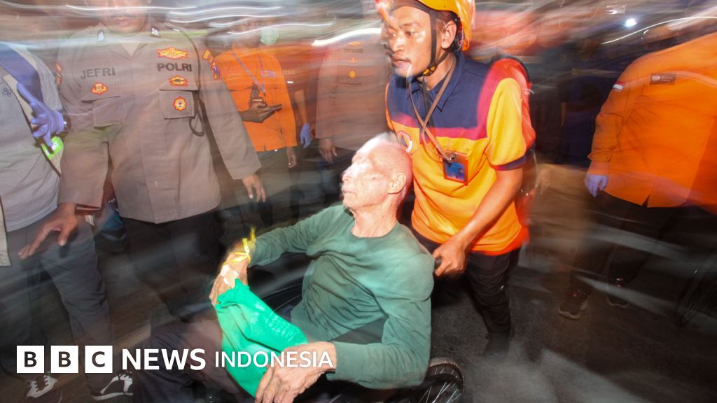 KMP Mutiara Sentosa 2 Terbakar: Kisah Dramatis Korban Bertahan Lima Jam di Laut