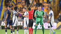 Kartu Merah Kontroversial, Kiper Tigres Nahuel Guzman Ngamuk Banting Kursi di Lapangan