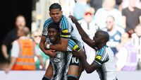 Kejutan Awal di St. James’ Park: Newcastle Unggul 1-0 atas Liverpool Berkat Gol Kilat Elanga