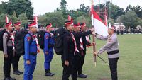 Polda Riau Kibarkan Merah Putih di 17 Pulau Terluar, Perkuat Kedaulatan Nasional Sambut HUT RI ke-81